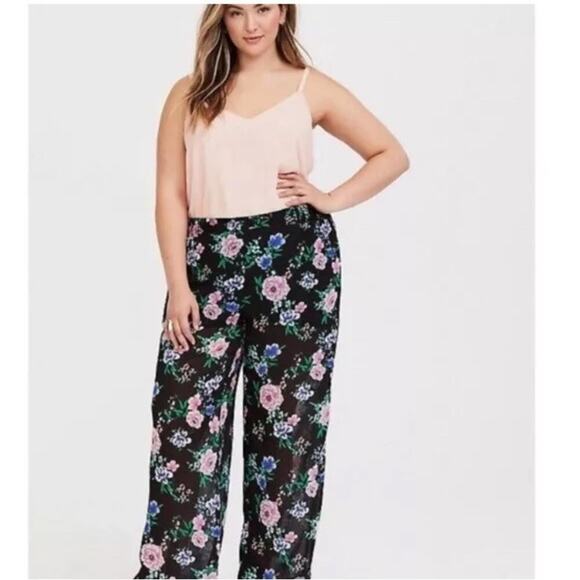 Torrid Black Floral Chiffon Pull On Pants Or Swim Cover Womens Plus Size 5 / 5XL - Picture 9 of 9